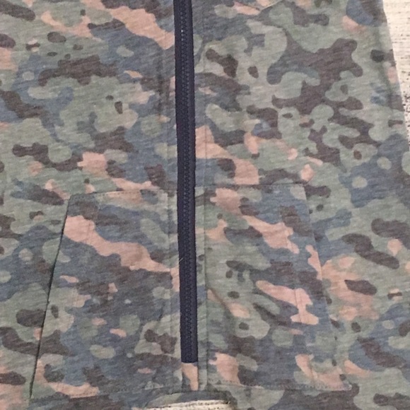 ⛔️SOLD⛔️NWT Egg by Susan Lazar Romper - Picture 2 of 5